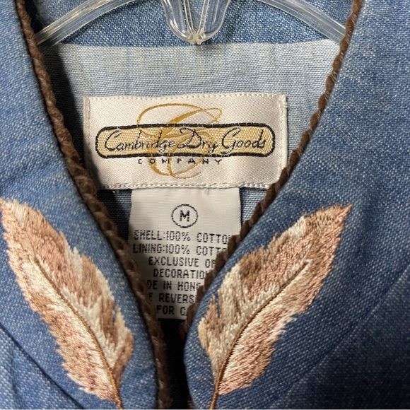 Vintage Cambridge Dry Goods Feather Embroidered Vest Denim Medium Concho Buttons - Picture 3 of 7